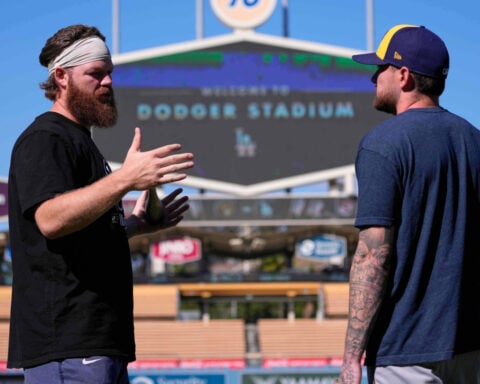 Dodgers' starters dominate Brewers. Glasnow, Ohtani will try to continue the trend in NLCS