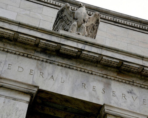 US banks tap Fed repo facility as overnight rates climb, signaling funding strain