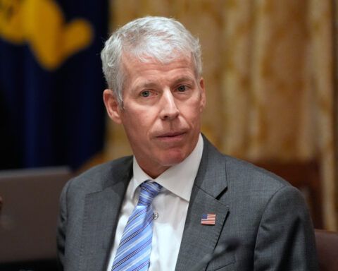 Energy Department offers $1.6 billion loan guarantee to upgrade transmission lines across Midwest