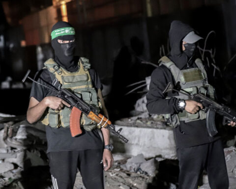 Trump threatens to ‘go in and kill’ Hamas if group doesn’t stop killing in Gaza