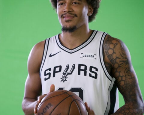 Spurs forward Jeremy Sochan to miss season opener against Mavericks with sprained left wrist