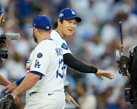 Dodgers near repeat World Series trip, beat Brewers 3-1 behind Glasnow, Edman for 3-0 NLCS lead