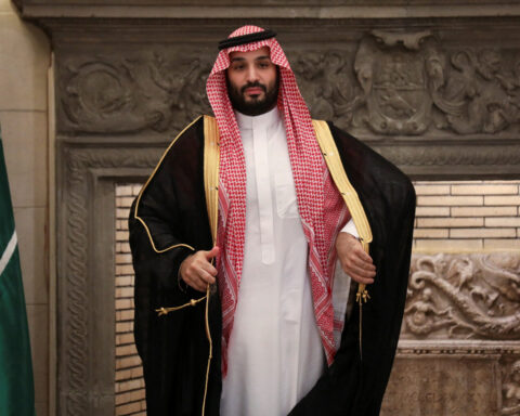 Saudi Arabia in talks with US for defence pact, FT reports