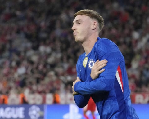 Chelsea star Palmer could be out for 6 more weeks, says Maresca