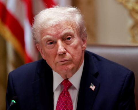 Trump asks Supreme Court to allow troop deployment to Chicago area