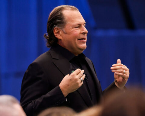 Marc Benioff apologizes for suggesting National Guard be sent to San Francisco