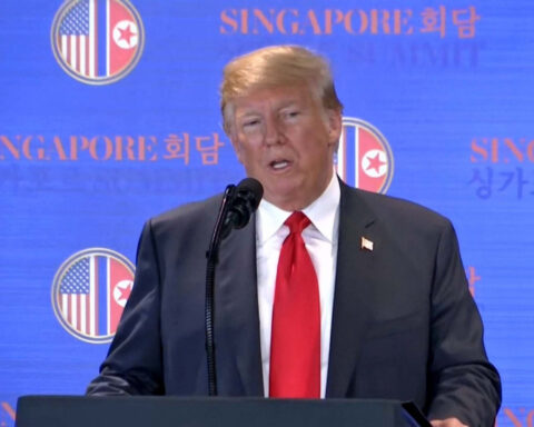 Trump officials quietly discussing Kim Jong Un meeting during upcoming Asia trip