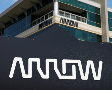Arrow Electronics says that US trade curbs on its Chinese affiliates are being reversed 