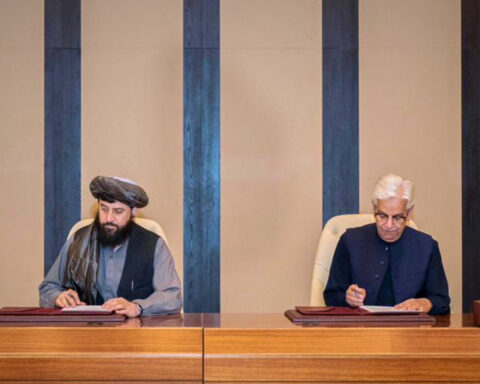 Afghanistan and Pakistan pledge to respect ceasefire after more than a week of deadly fighting