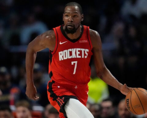 Kevin Durant agrees to 2-year extension with Rockets through 2027-28 season