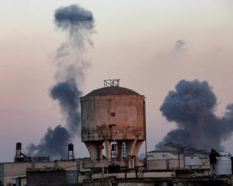 Israel says ceasefire and aid to resume after airstrikes kill 26 in Gaza