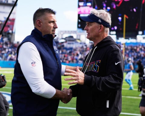 Patriots rout the Titans 31-13 in coach Mike Vrabel's return to Tennessee