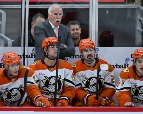 Quenneville returns to face Blackhawks for 1st time since being banned after sexual assault scandal