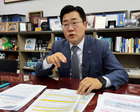 Police seek to detain most South Koreans returned from Cambodia over online scams