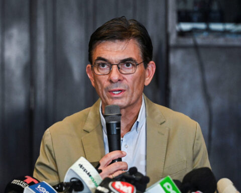 Centrist Rodrigo Paz wins Bolivian presidency, ending nearly 20 years of leftist rule