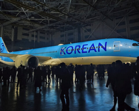 Korean Air quarterly cargo revenue slides as risks from tariffs hit international shipping