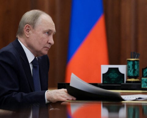 Poland warns Russia's Putin against crossing its airspace for Trump summit