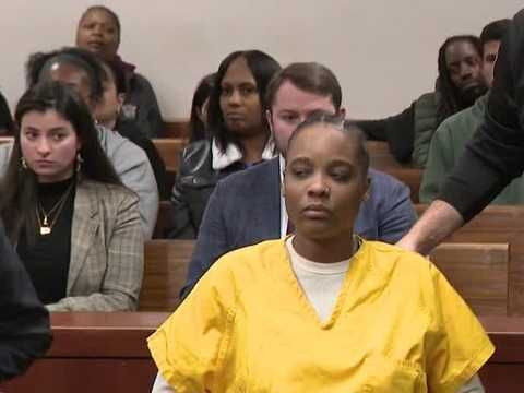 Grand jury to take up case of Louisville woman charged with husband's murder