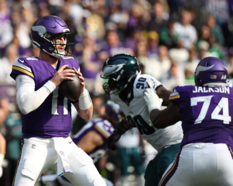 Vikings will start Wentz at QB on short rest in LA, with McCarthy lacking time to keep up progress