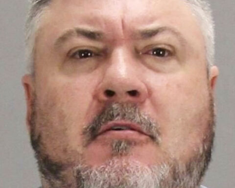 Federal prosecutors charge man accused of threatening to shoot up Atlanta airport