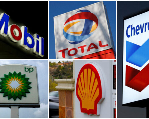 US upstream oil and gas dealmaking slumps for third straight quarter amid low prices