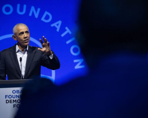 Barack Obama joins Gavin Newsom to promote California Democrats’ effort to redraw US House maps