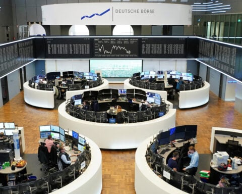 Europe's STOXX 600 closes at record high on energy boost, earnings in focus