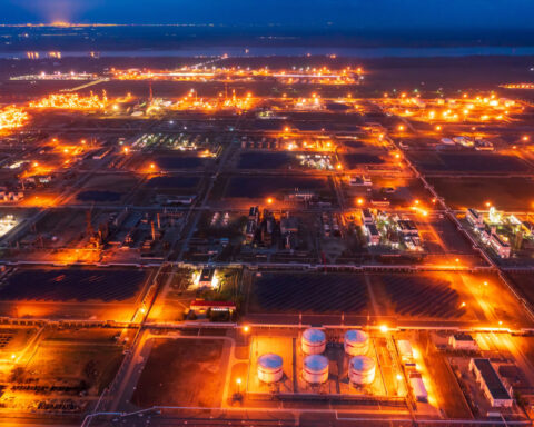 US hits top Russian oil companies with sanctions, EU bans Russian LNG