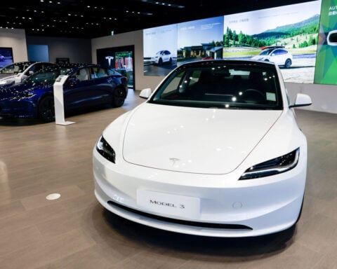 Tesla gambles that introducing new models no longer matters