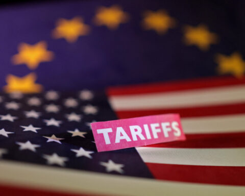 EU lawmaker pushes sunset clause, Washington concessions for US tariff deal