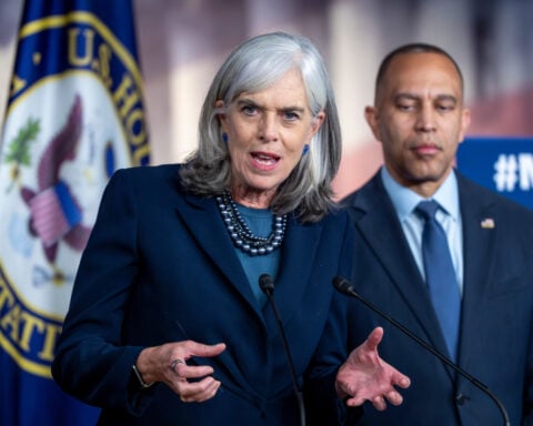 Senate rejects bills to pay federal workers during government shutdown