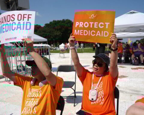 US Medicare agency recalls furloughed staff to support open enrollment