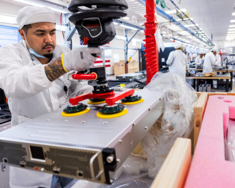 Apple begins shipping AI servers from Houston factory 