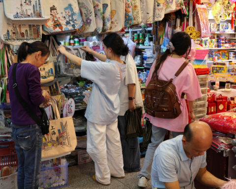 China vows to raise household consumption 'significantly'