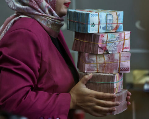 Indonesia's rate cuts aren't working as banks hold line, firms baulk