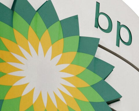 BP's Whiting refinery resumes after power outage