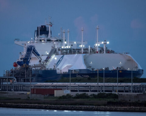 U.S. natural gas sector deals surge in 2025 on AI, LNG demand from Asia