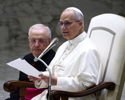 Pope Leo laments US-Canada 'difficulties' after Trump ends trade talks