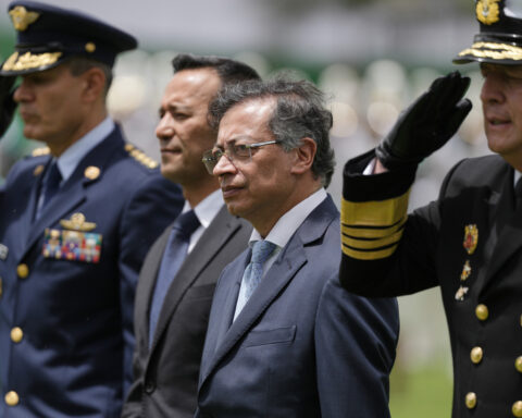 US imposes sanctions on Colombia’s president and family members over drug trade allegations