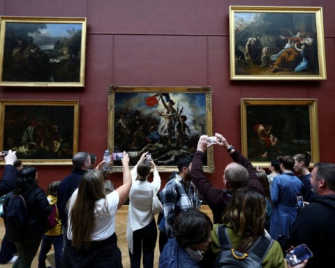 Louvre transfers jewels to Bank of France after heist, RTL reports