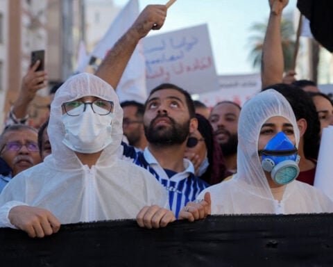 Hundreds protest in Tunisia’s capital over worsening pollution crisis