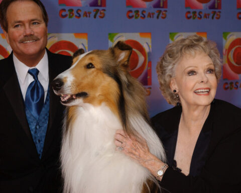 June Lockhart, beloved mother figure from 'Lassie' and 'Lost In Space,' dies at 100