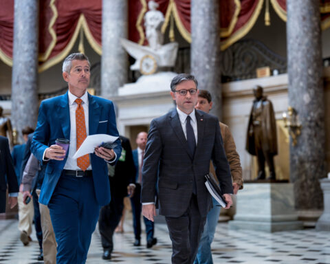 Flights to Los Angeles International Airport halted due to air traffic controller shortage