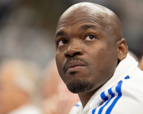 Former NFL MVP Adrian Peterson arrested on DWI and gun charges in Texas