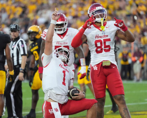 AP Top 25 Extra Points: No. 22 Houston's rise in Big 12 comes with Weigman-led offensive bump