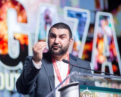 Why has ICE detained British commentator Sami Hamdi on his US speaking tour?