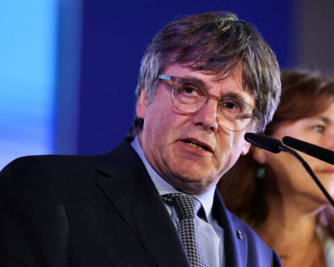 Catalan allies on brink of withdrawing support for Spanish government