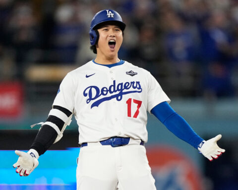 Another big Sho: Ohtani homers and delivers 3 extra-base hits early in World Series Game 3