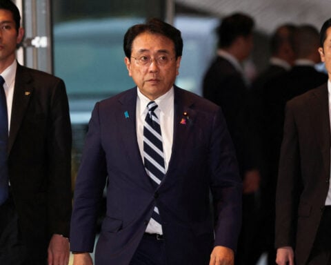 Japan industry minister: Japan automakers' robust US investments to continue