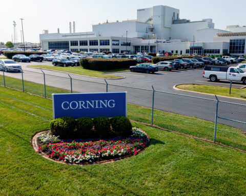 Corning results hit by weakness in optical fiber unit, shares fall